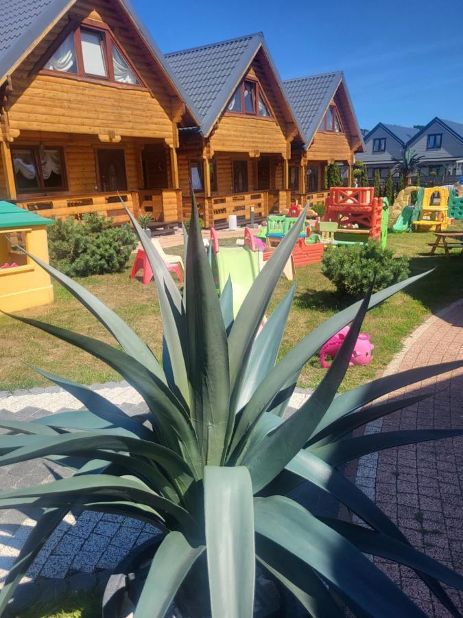 Domki Letniskowe Paradise Rewal Eksteriør bilde